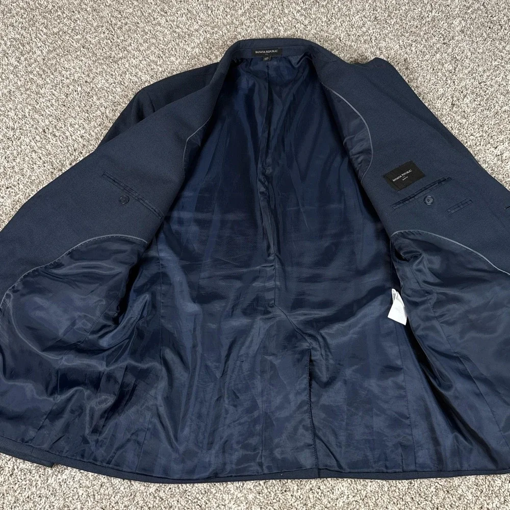 Banana Republic Blazer Mens 44R Navy‎ Blue Slim Fit Textured Two Button Lined